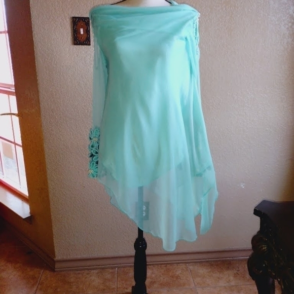 4@30.00 or 20.00 Ladies Blouse by KHUDA BAKSH - Picture 12 of 14